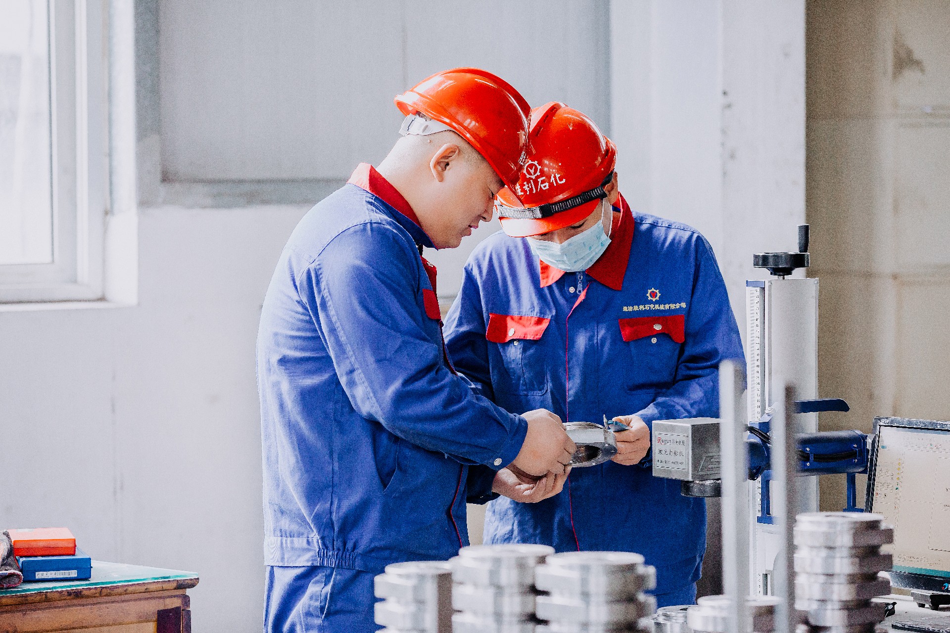 F1300 Triplex Piston Hydraulic Slurry Mud Pump Drilling Mud 1300HP Drilling API  Drill Mud Pumps For Sale-2